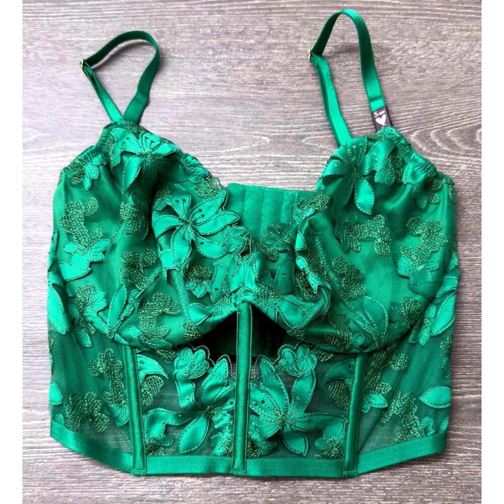 Victoria's Secret Emerald Green Embroidered Longline Bra